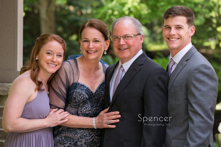 cleveland wedding picture of family